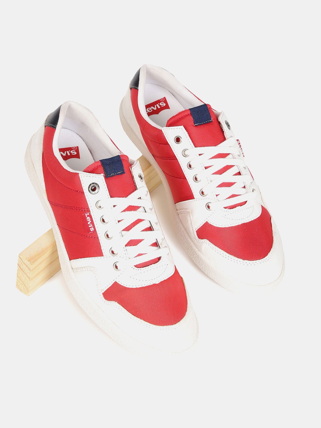 

Levis Men Colourblocked Sneakers, Red