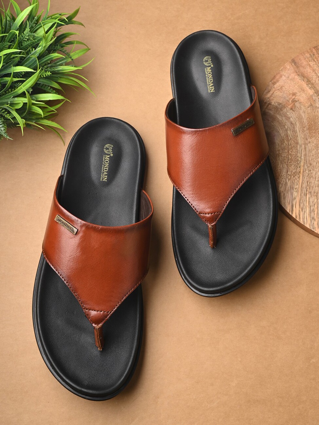 

MONDAIN Men Brown Rubber Thong Flip-Flops