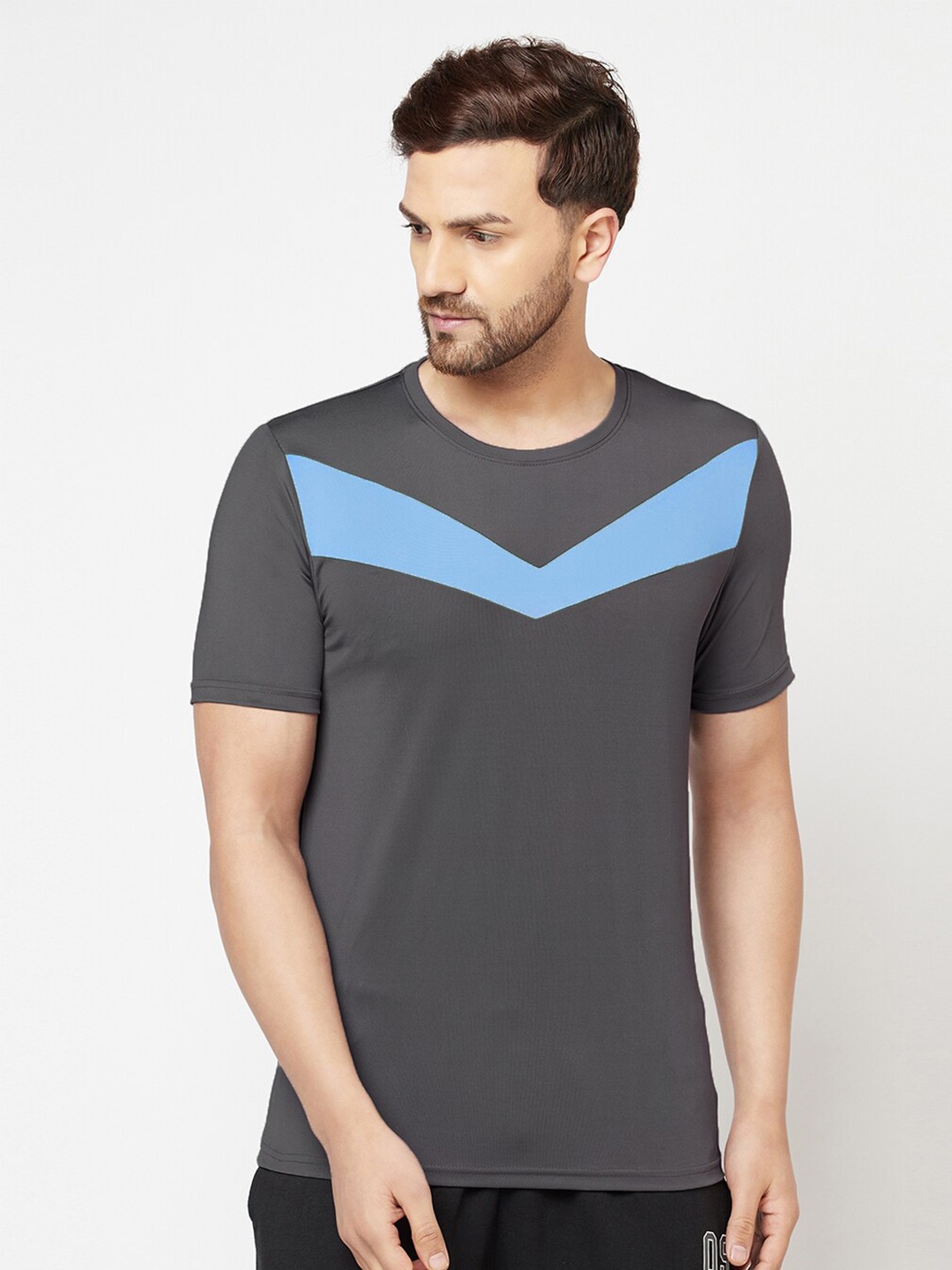 

GLITO Colourblocked Round Neck Cotton Sports T-shirt, Blue