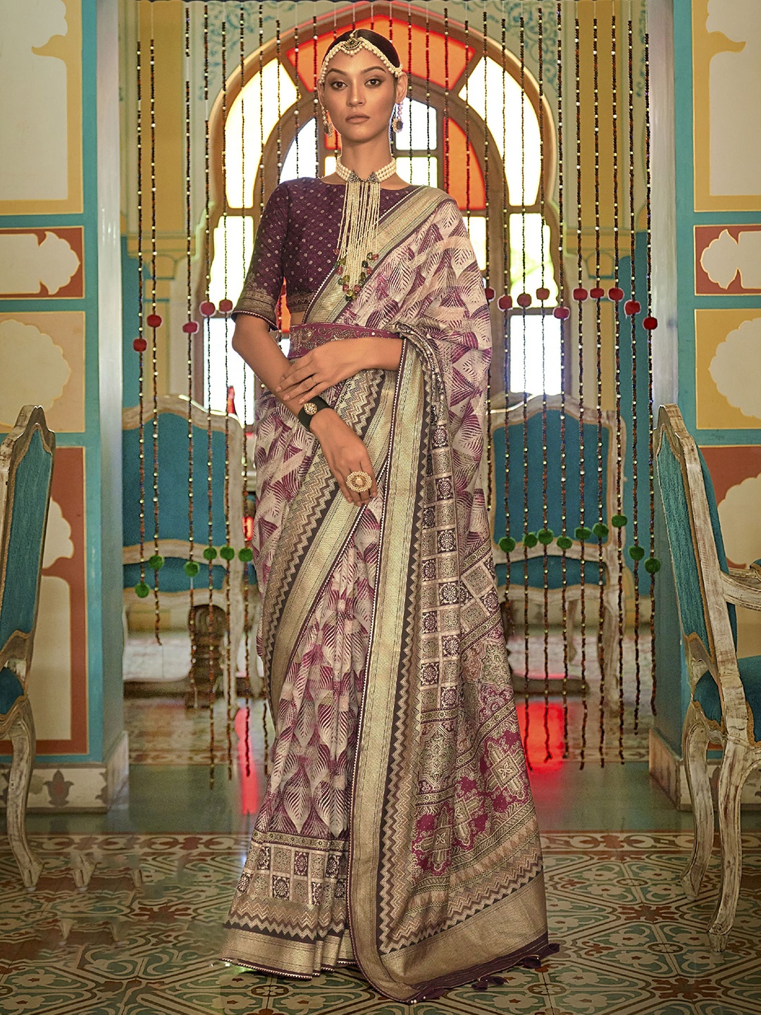 

elora Ethnic Motifs Zari Pure Silk Banarasi Saree, Purple
