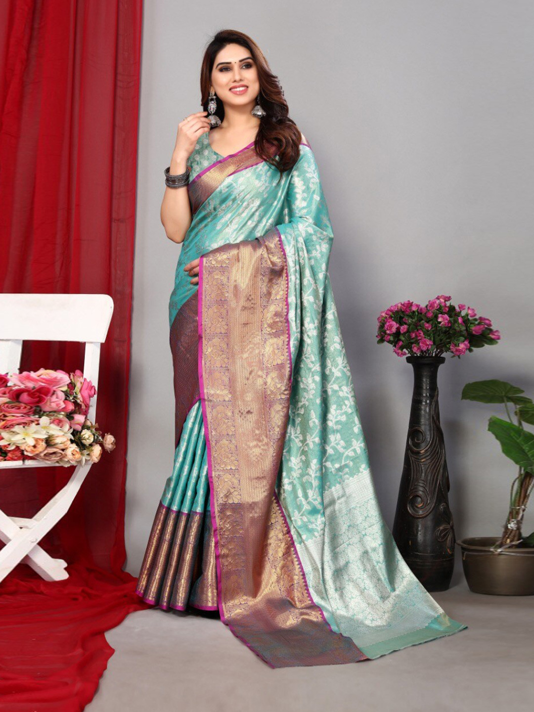 

VEERAX Ethnic Motifs Woven Design Zari Pure Silk Banarasi Saree, Sea green