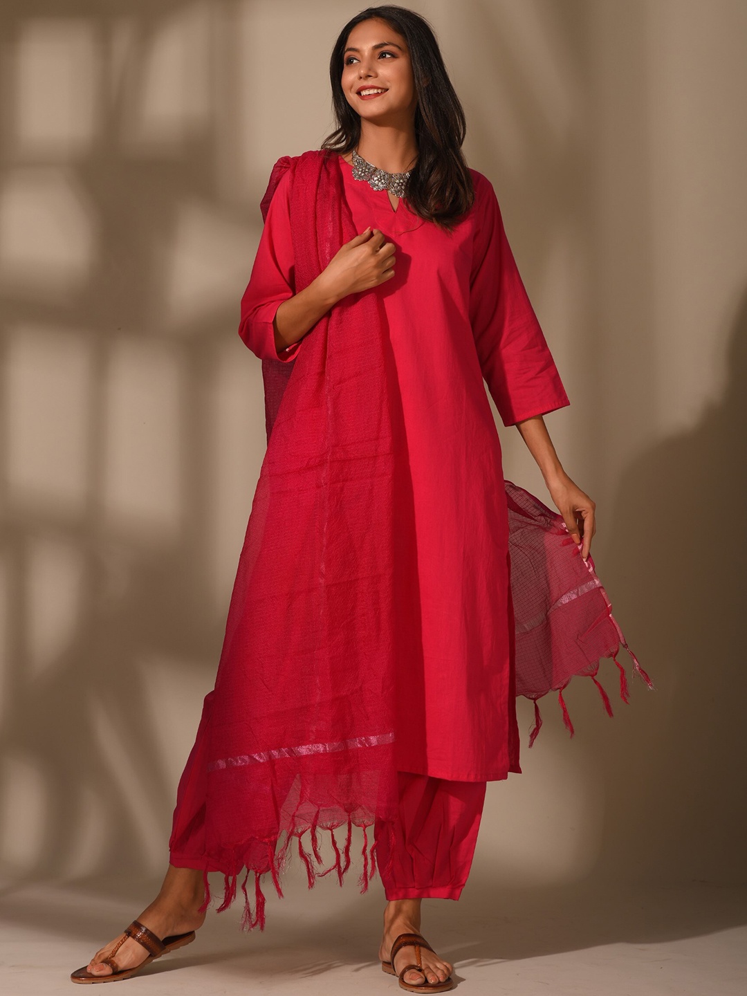 

DIMPLE DESIGN STUDIO Regular Straight Pure Cotton Kurta With Salwar With Dupatta, Magenta