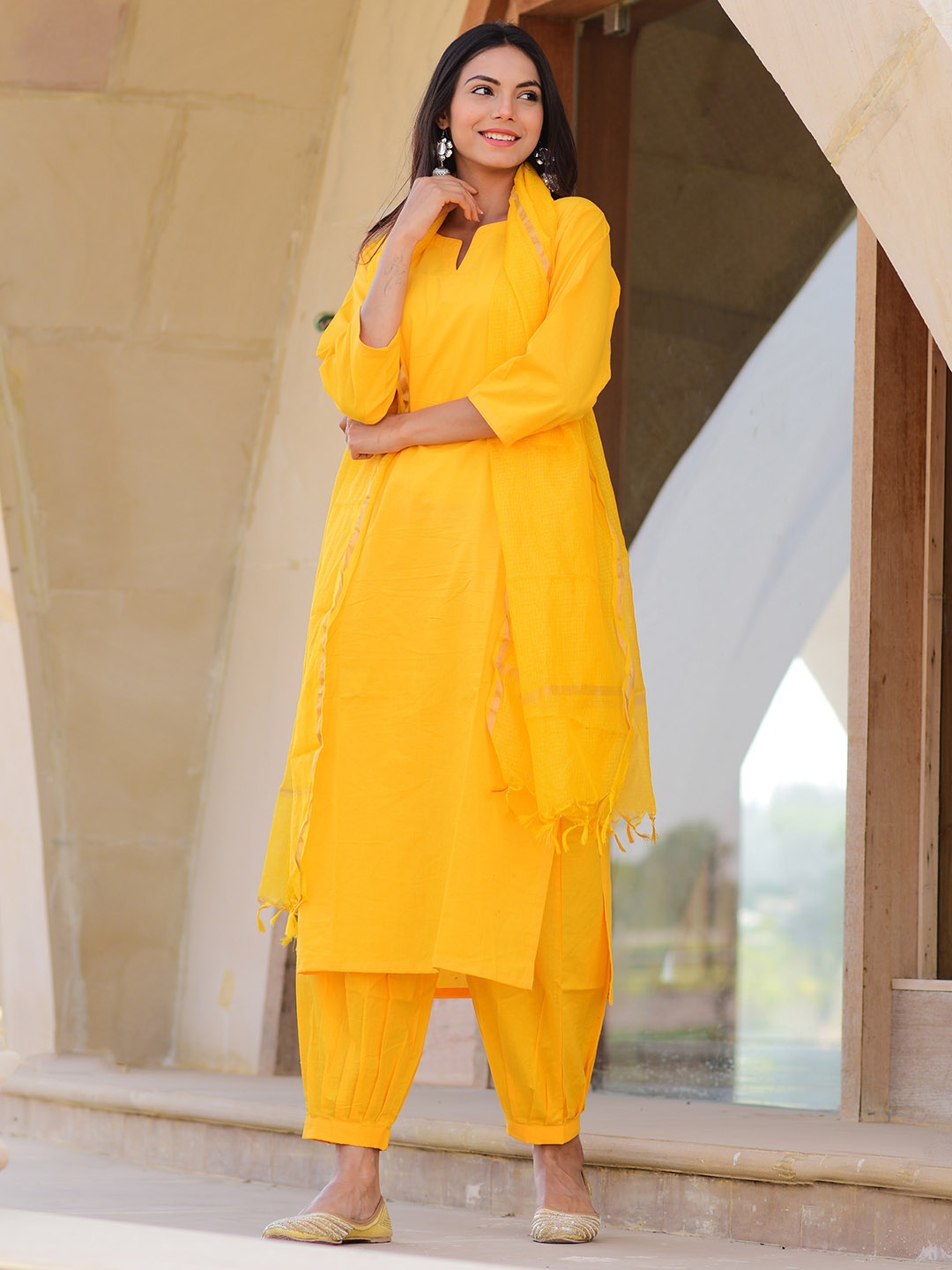 

DIMPLE DESIGN STUDIO Square Neck Pure Cotton Straight Kurta with Salwar & Dupatta, Yellow