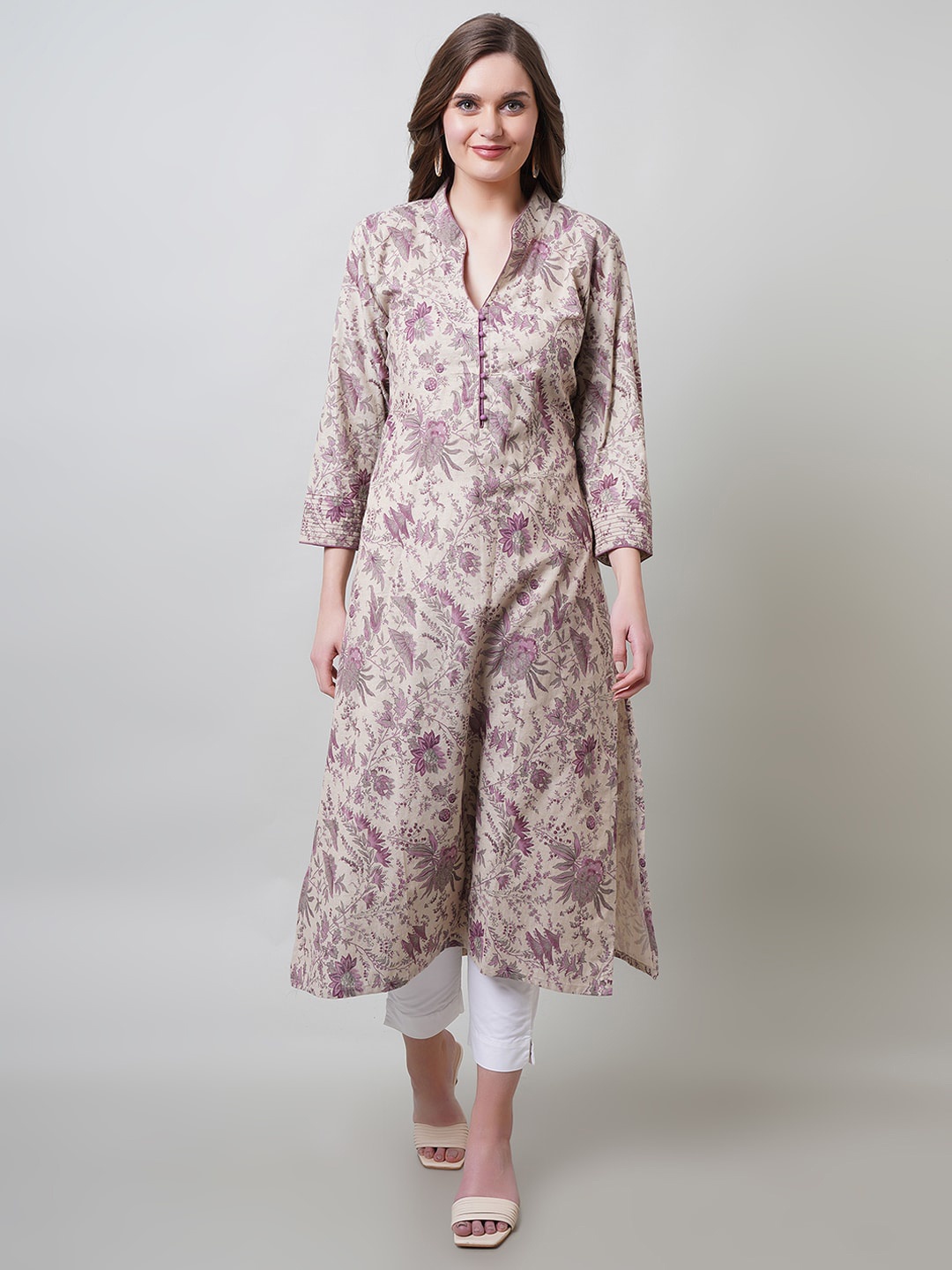 

NAVIYATA Women Floral Printed Pure Cotton Straight Kurta, Beige