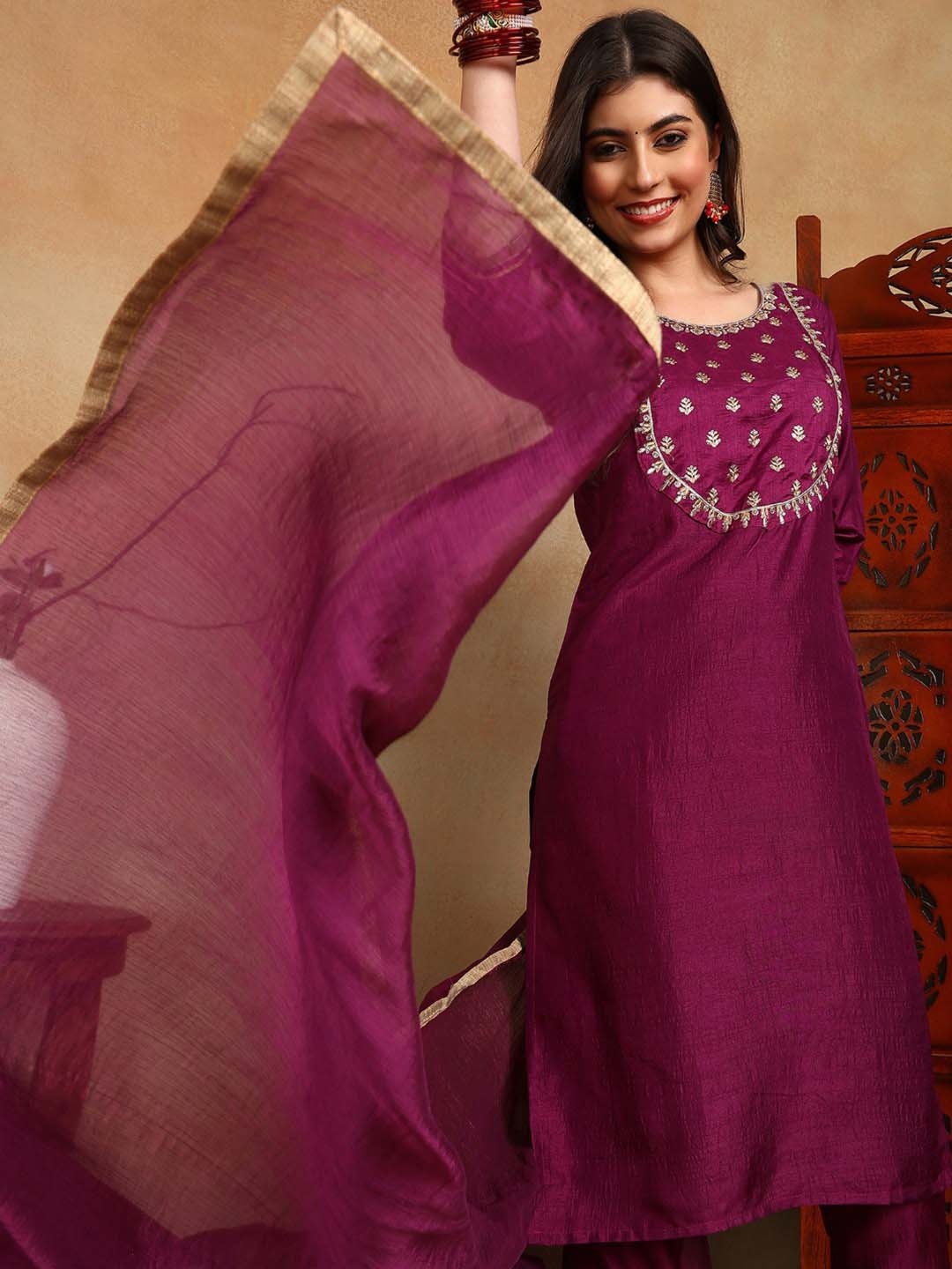 

AHIKA Yoke Design Embroidered Kurta With Trousers & Dupatta, Burgundy