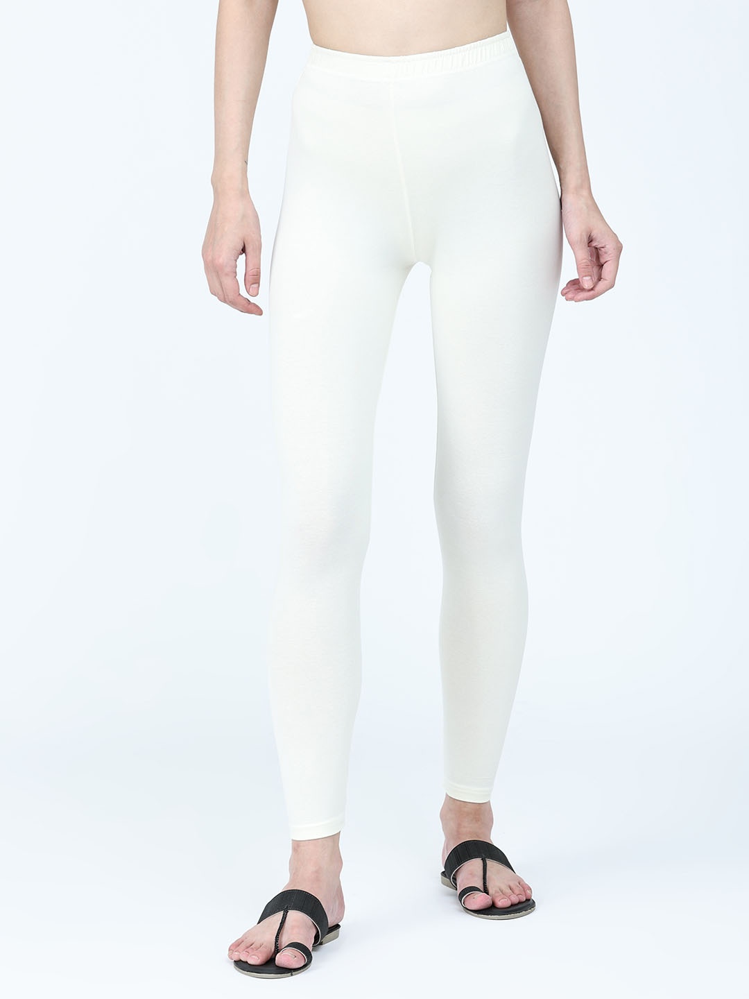 

Robinbosky Women Ankle- Length Leggings, Off white