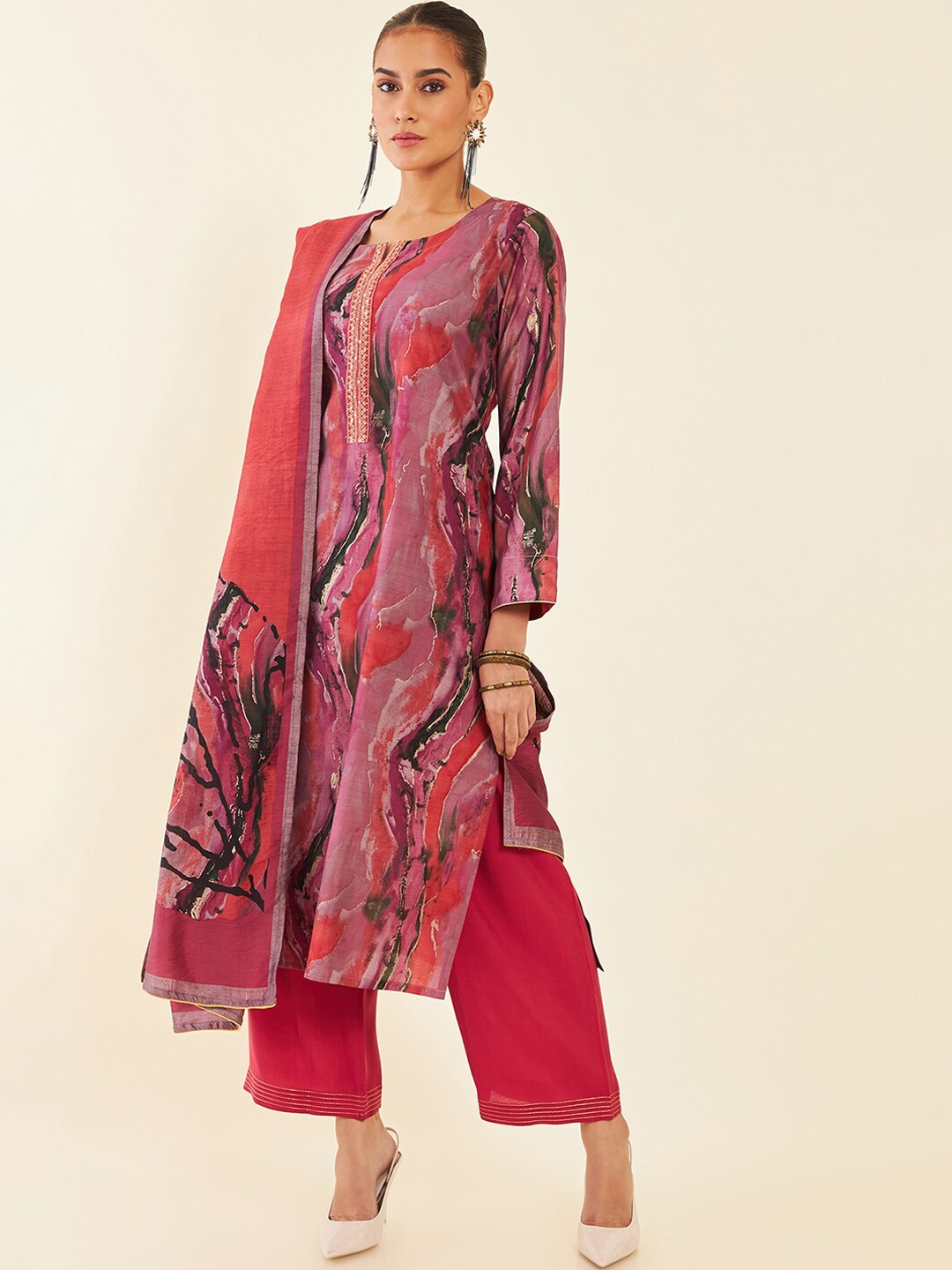 

Soch Abstract Printed Regular Sequinned Straight Kurta With Palazzos & Dupatta, Purple