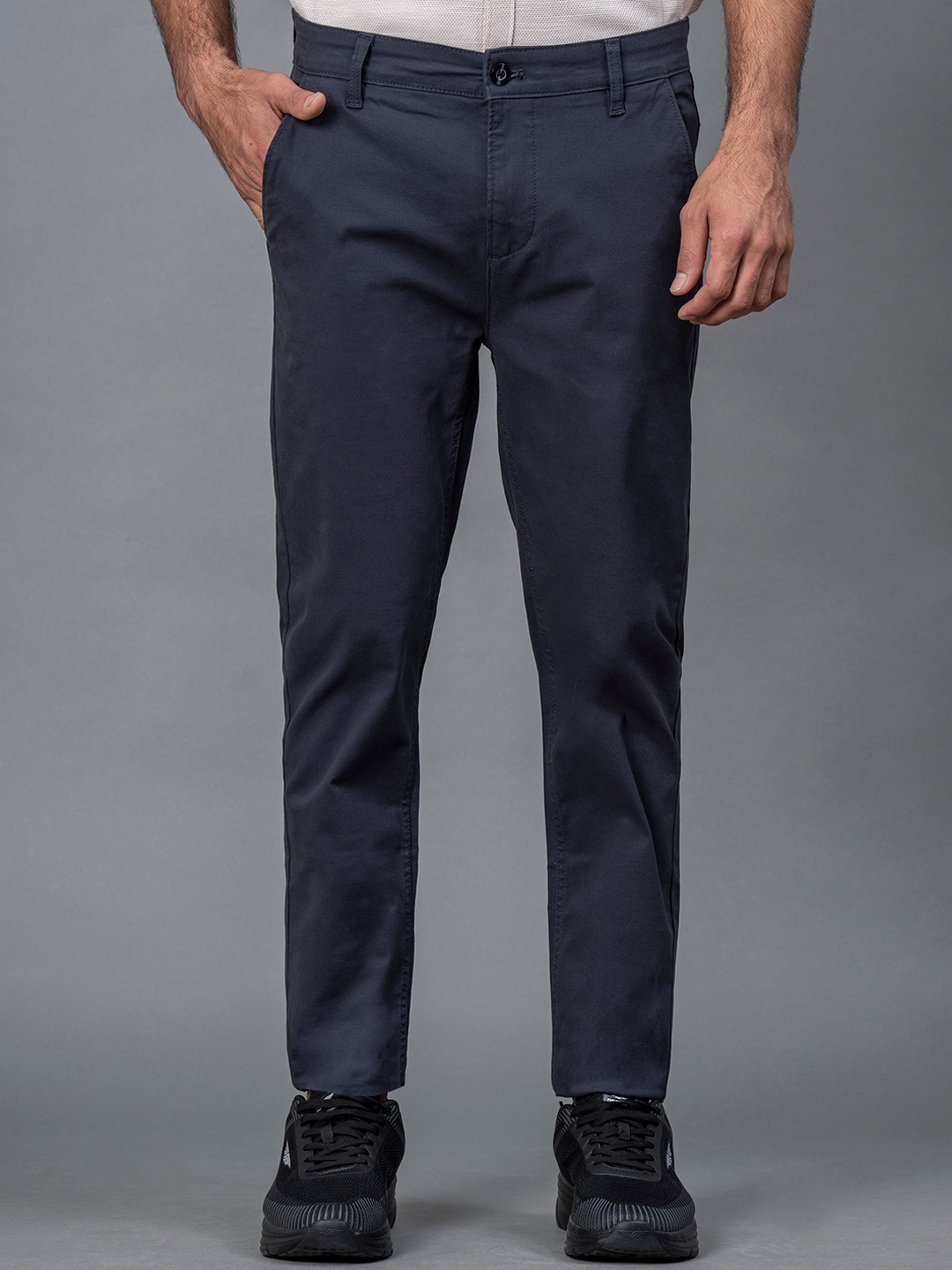 

Red Tape Men Skinny Fit Solid Chinos Trousers, Navy blue