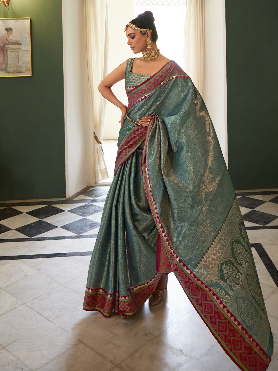 

elora Woven Design Zari Kanjeevaram Saree, Turquoise blue