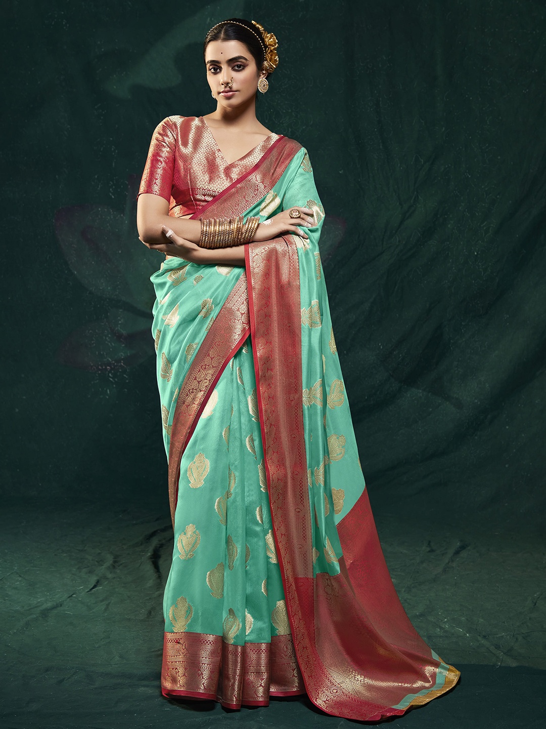 

elora Ethnic Motifs Woven Design Zari Organza Saree, Blue