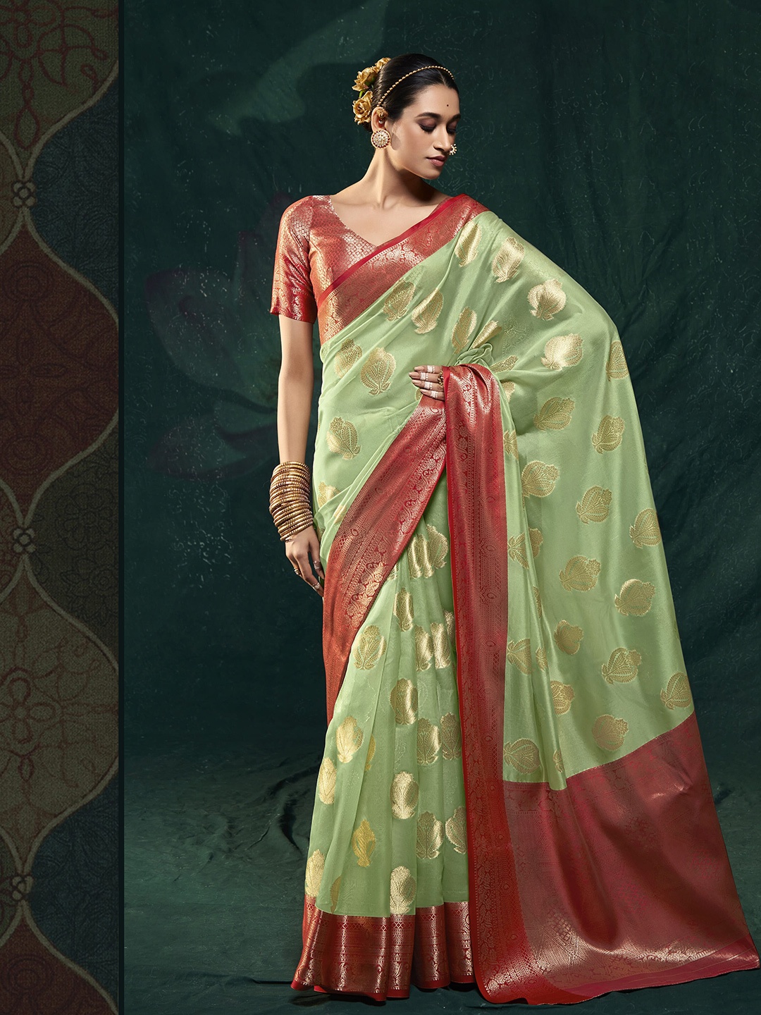 

elora Abstract Printed Satin Saree, Green