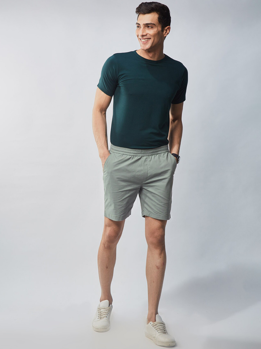 

Beyours Men Regular Fit Mid Rise Shorts, Blue