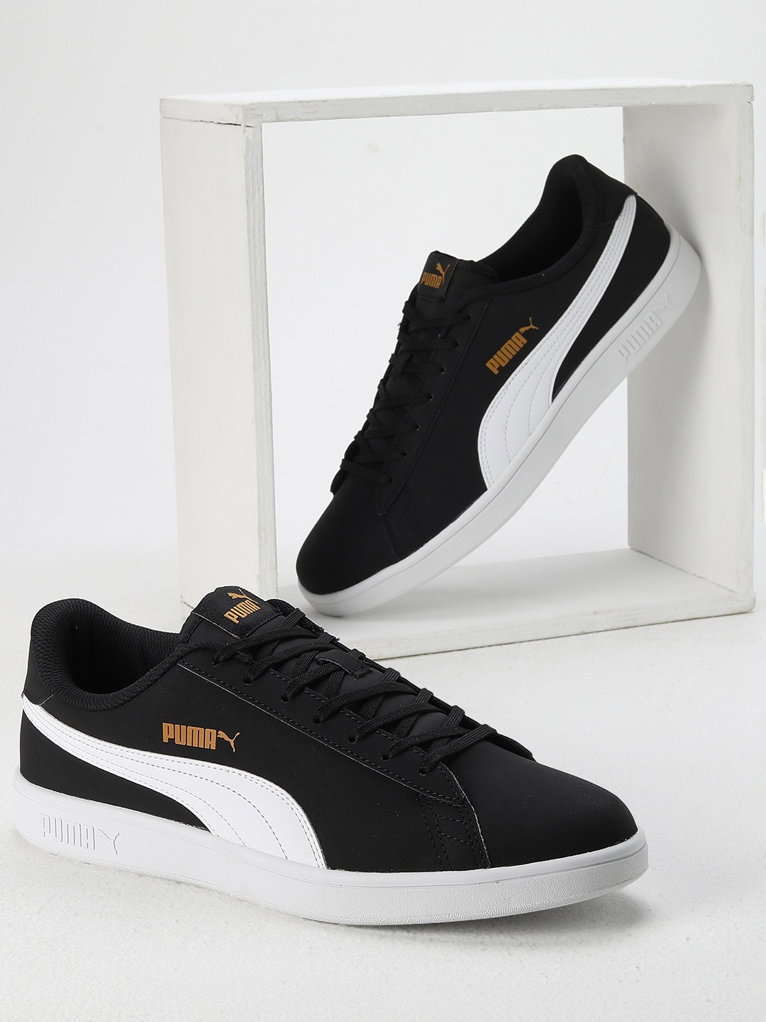 

Puma Smash V2 Buck Sneakers, Black