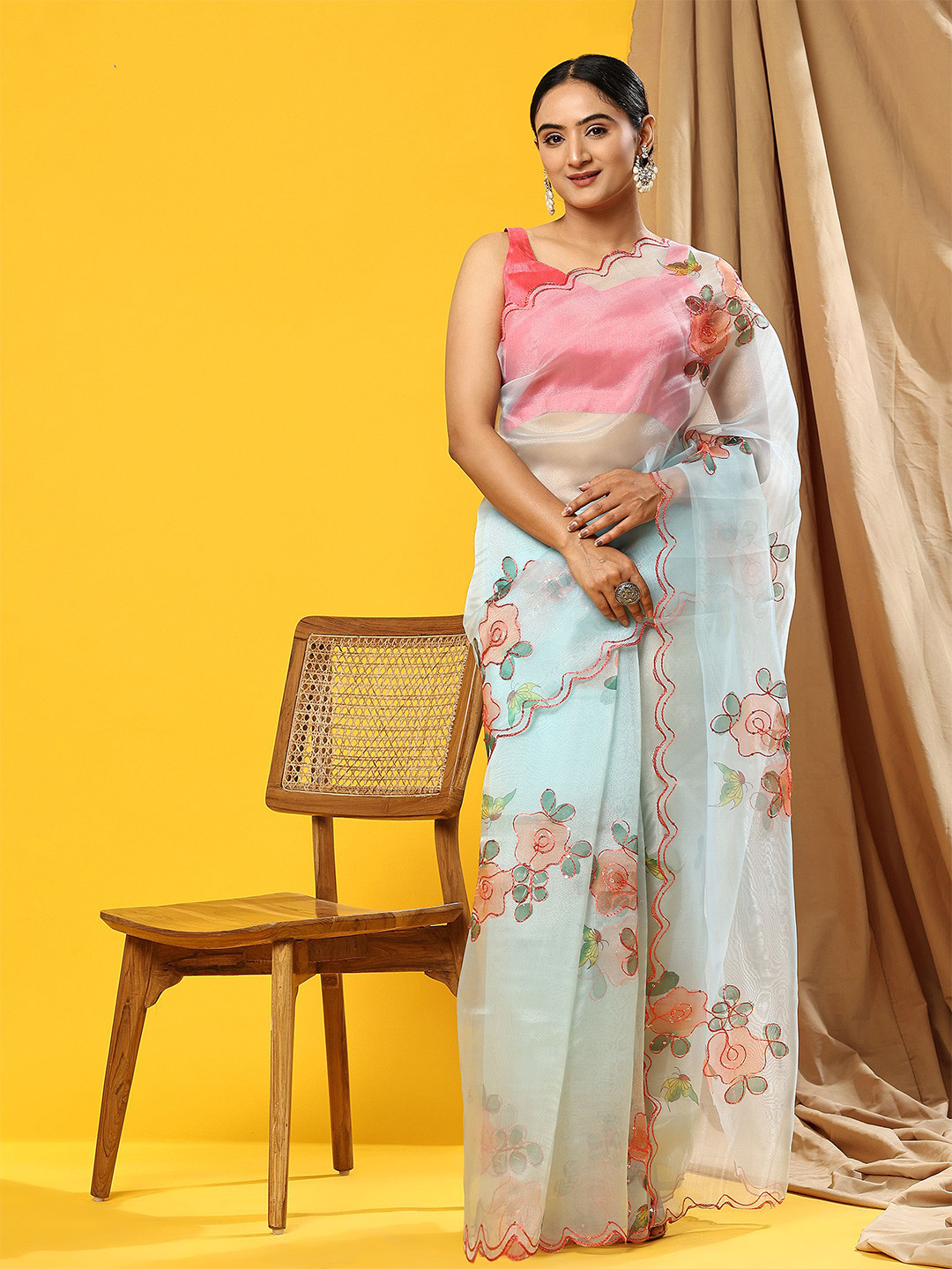 

Vastrasky Global Floral Printed Sequinned Sarees, Blue