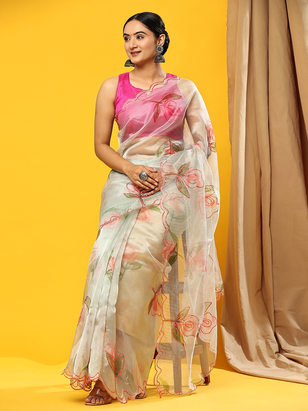

Vastrasky Global Floral Printed Embroidered Organza Saree, Green
