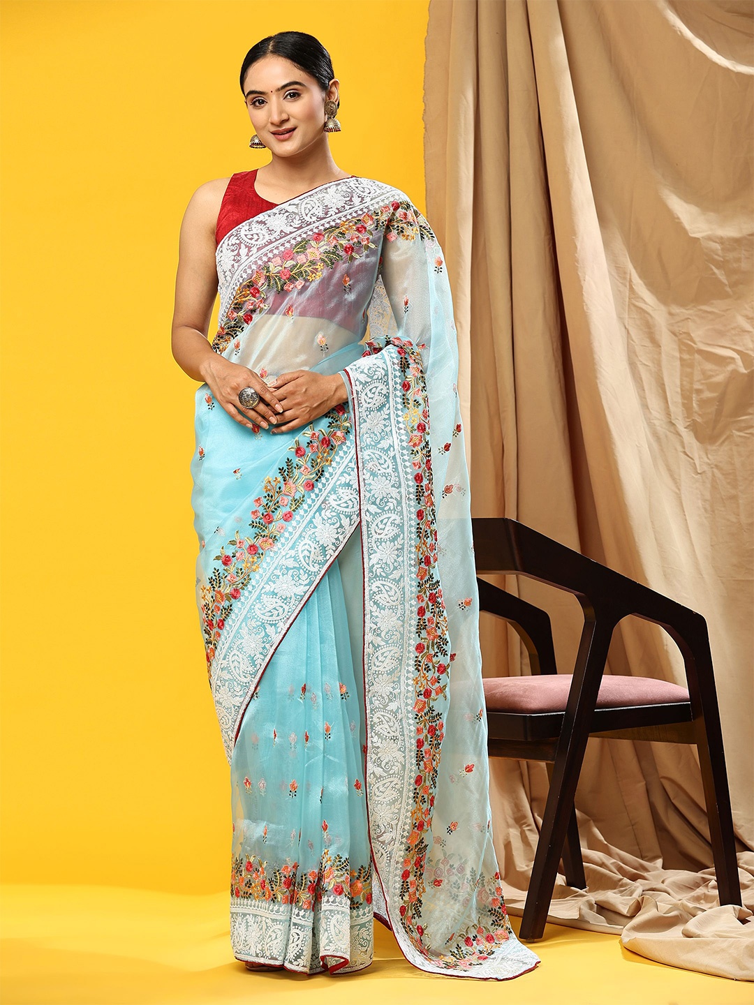 

Vastrasky Global Floral Embroidered Organza Saree, Blue
