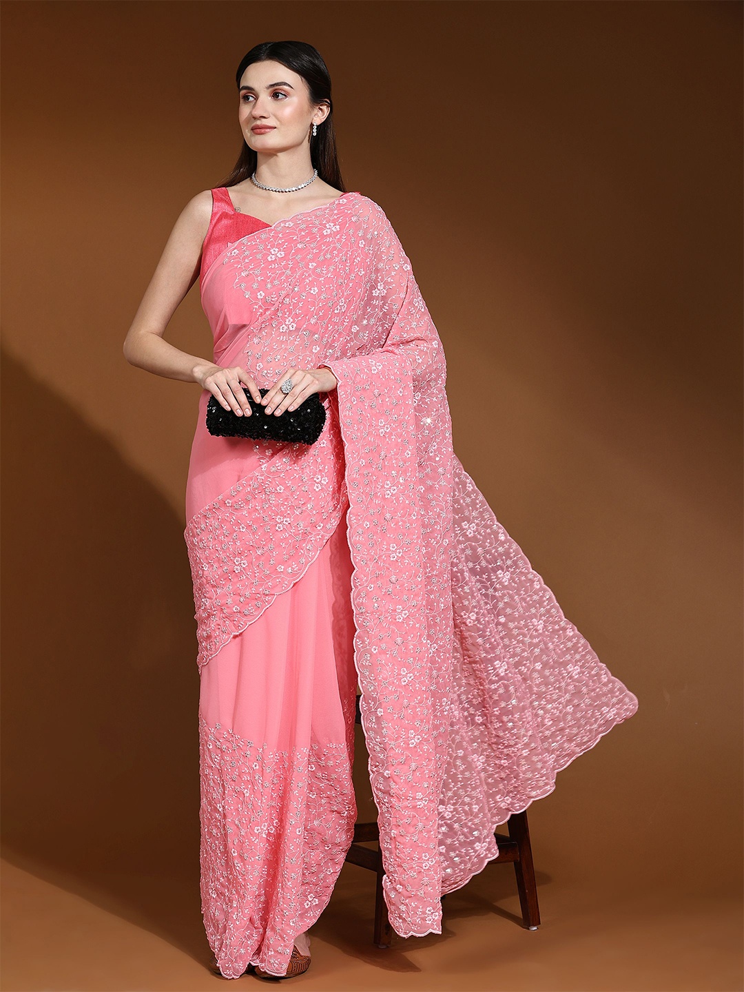 

Vastrasky Global Floral Embroidered Pure Georgette Sarees, Pink