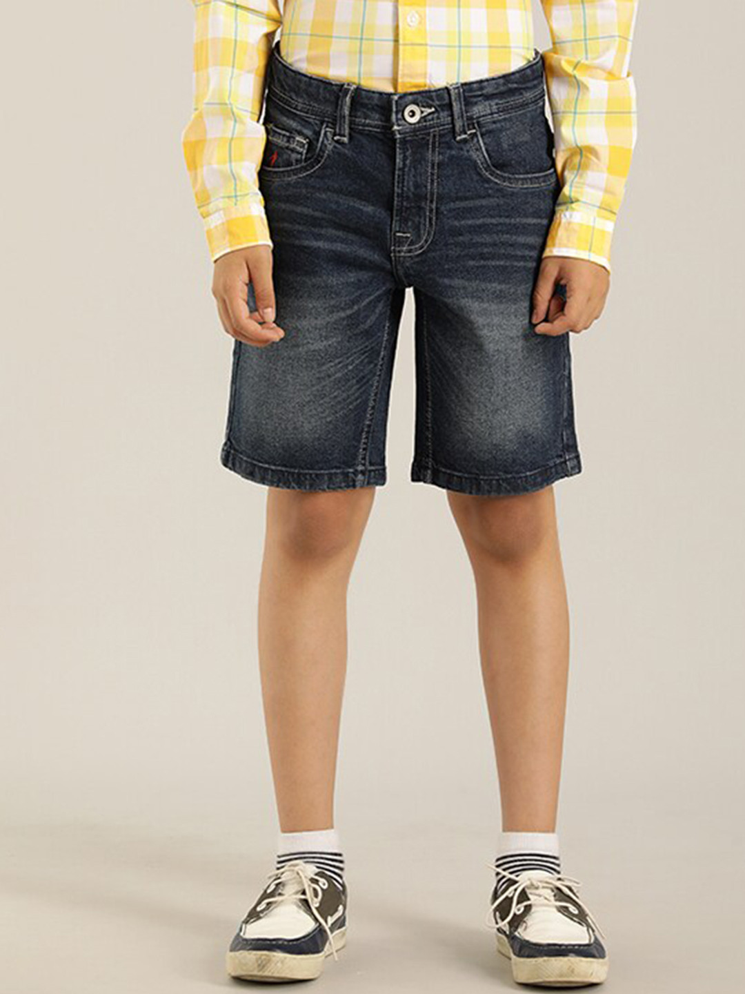 

Indian Terrain Boys Pure Cotton Denim Shorts, Blue