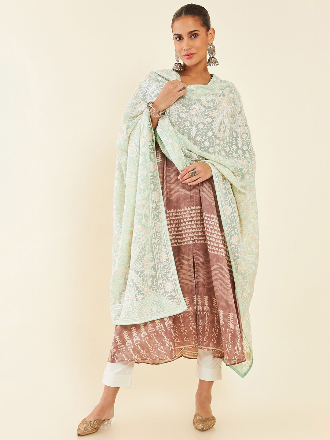 

Soch Green & White Floral Embroidered Georgette Dupatta