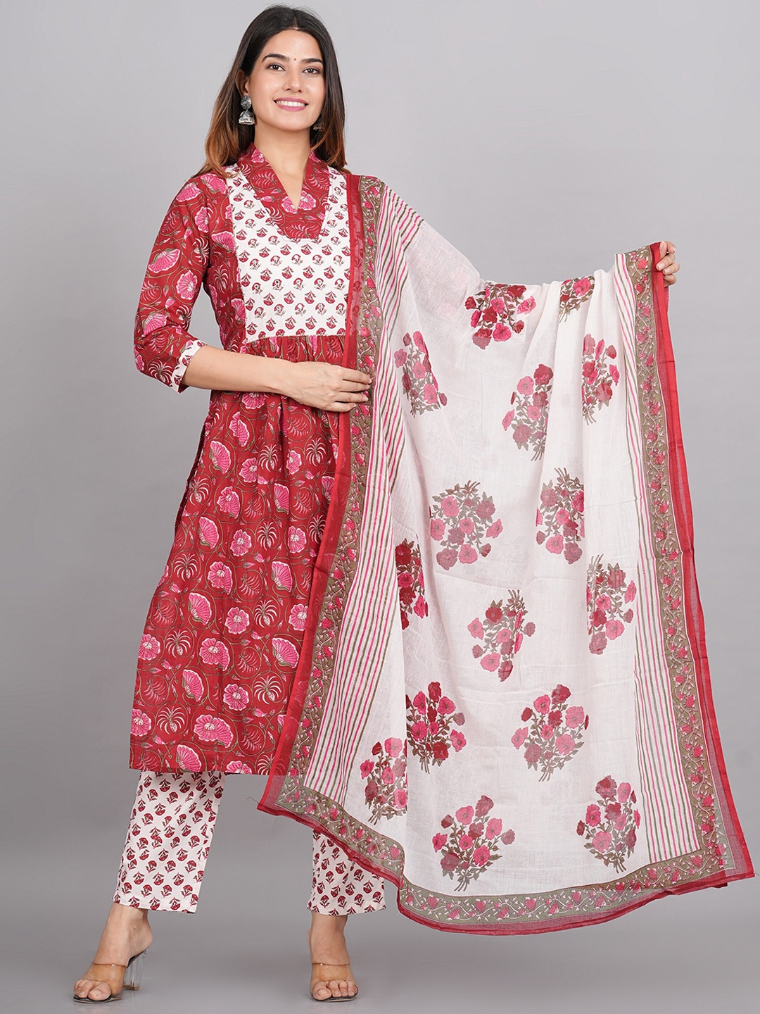 

LIVING ROOTS Floral Printed Panelled Mirror Work Pure Cotton Kurta with Trousers & Dupatta, Red