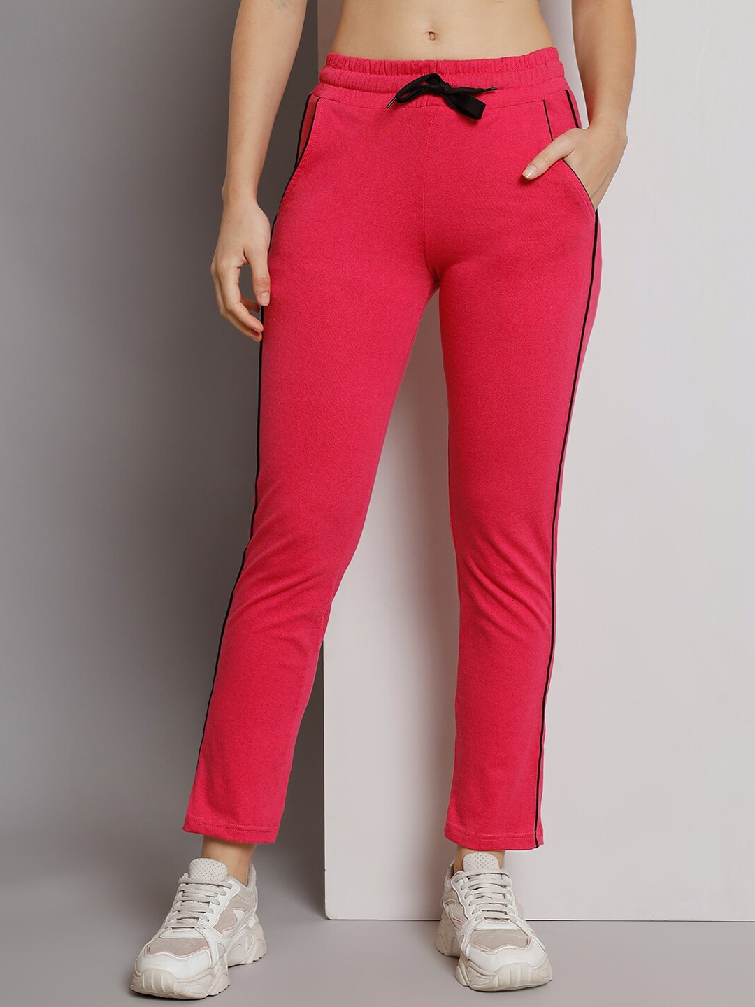 

Q-rious Women Mid-Rise Pure Cotton Track Pants, Pink