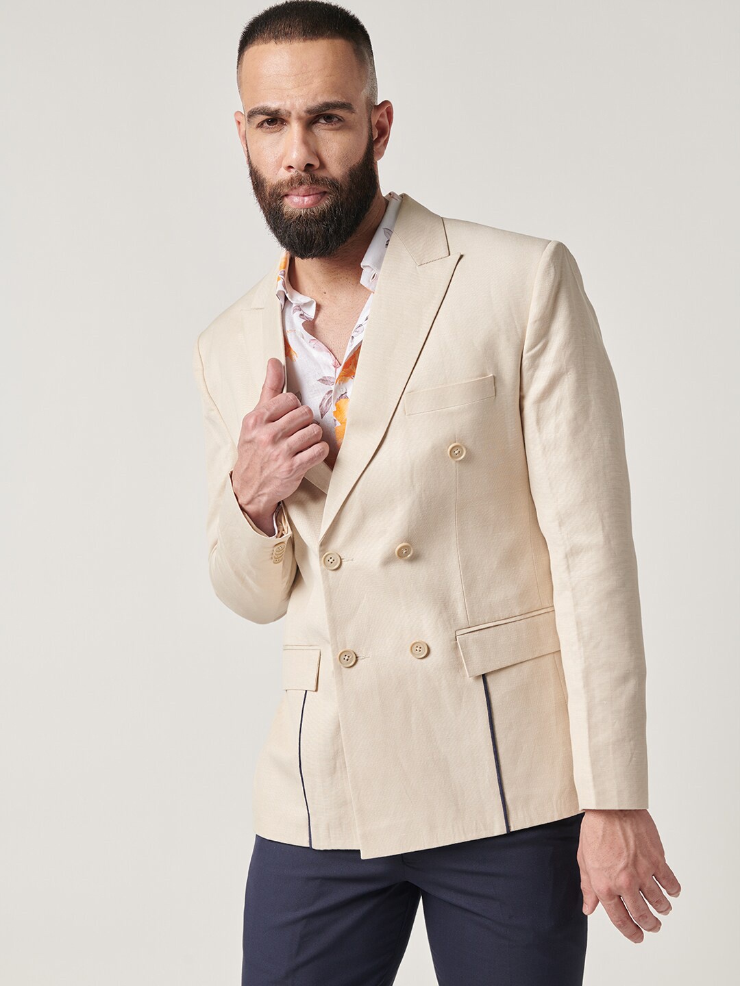 

MR BUTTON Slim-Fit Peaked Lapel Collar Double Breasted Blazer, Beige