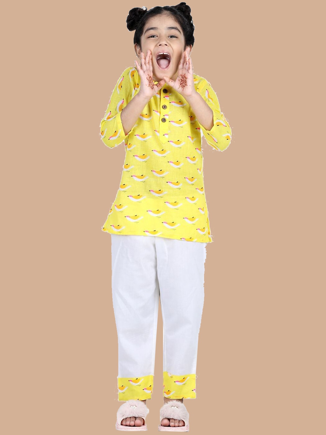 

BAESD Kids Conversational Printed Pure Cotton Night suit, Yellow