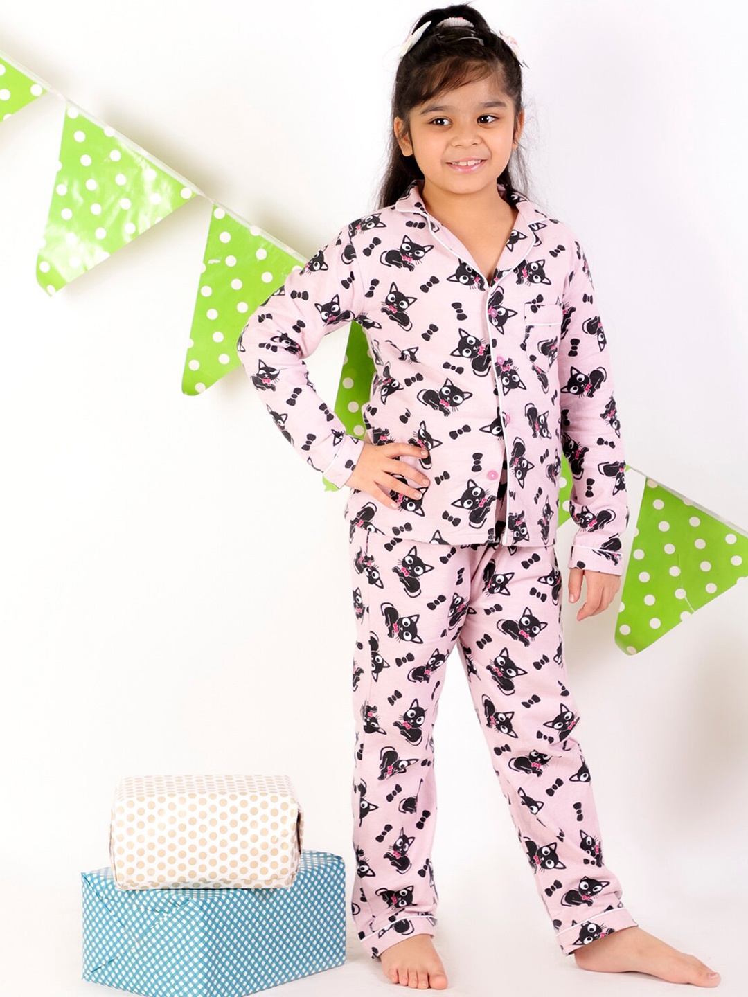 

BAESD Kids Conversational Printed Winter Fleece Night suit, Pink