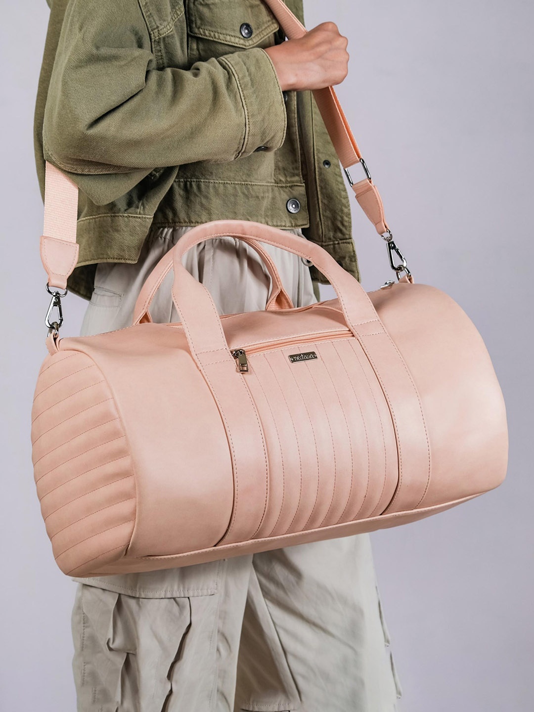 

Nestasia Textured Vegan Leather Water Resistant Duffel Bag, Pink