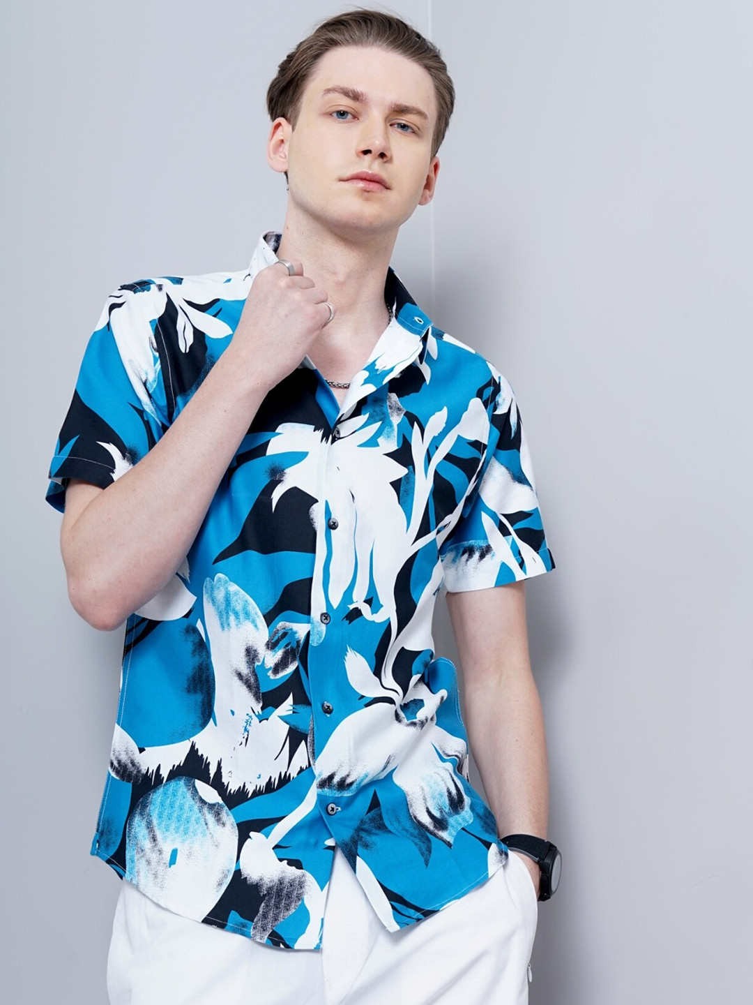 

British Club Smart Slim Fit Abstract Printed Pure Cotton Casual Shirt, Blue