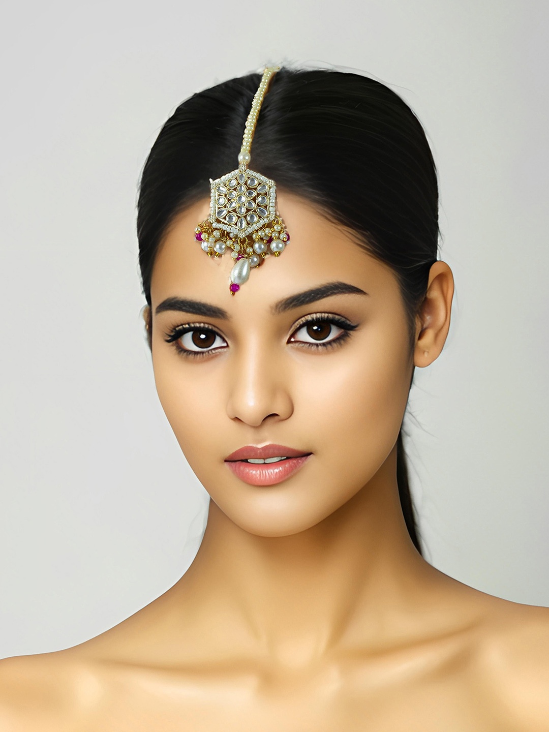 

aadita Gold-Plated Stones & Beads Studded Maang Tika