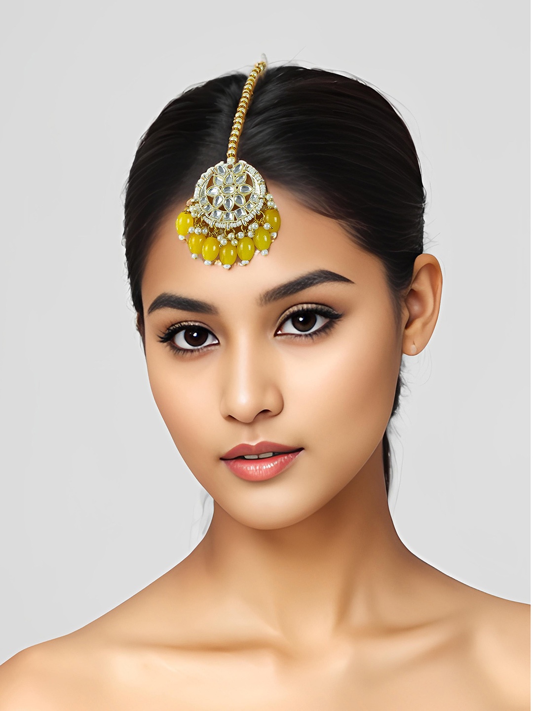 

aadita Gold-Plated Stone Studded & Beaded Maangtikka