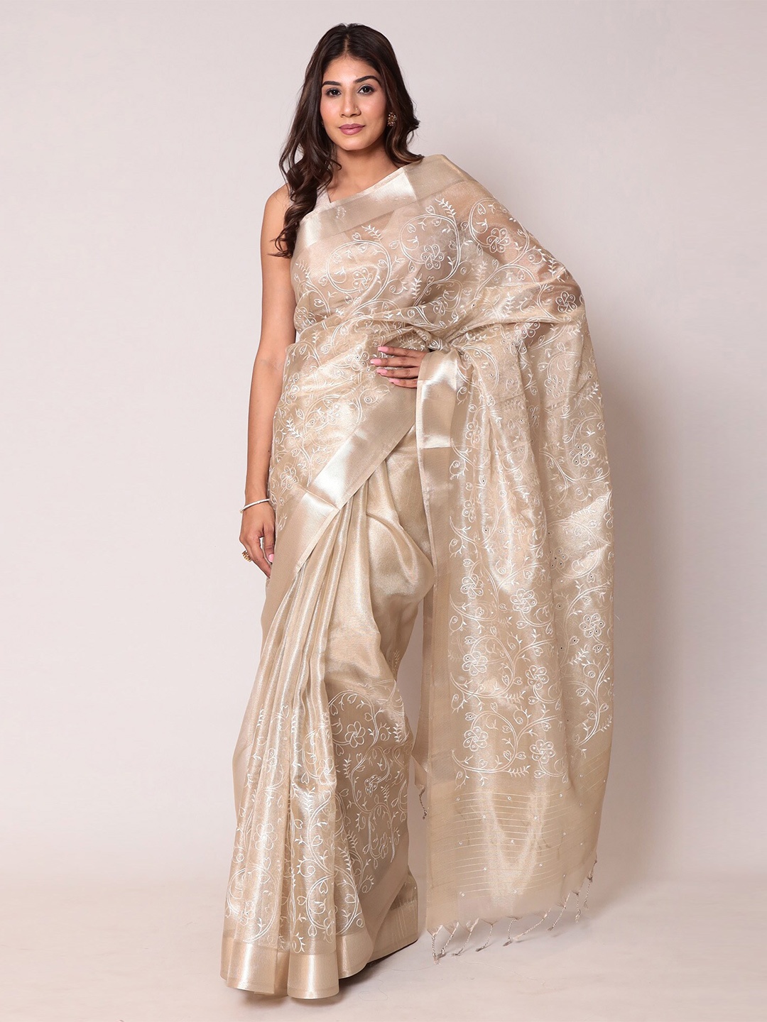 

ZARI Ethnic Motifs Embroidered Zari Tissue Saree, Gold