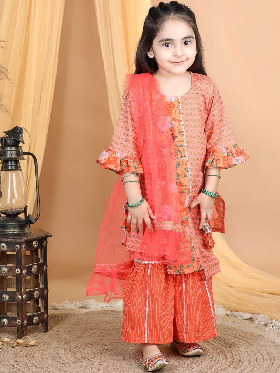 

Kinder Kids Girls Floral Printed Kurta With Sharara & Dupatta, Orange