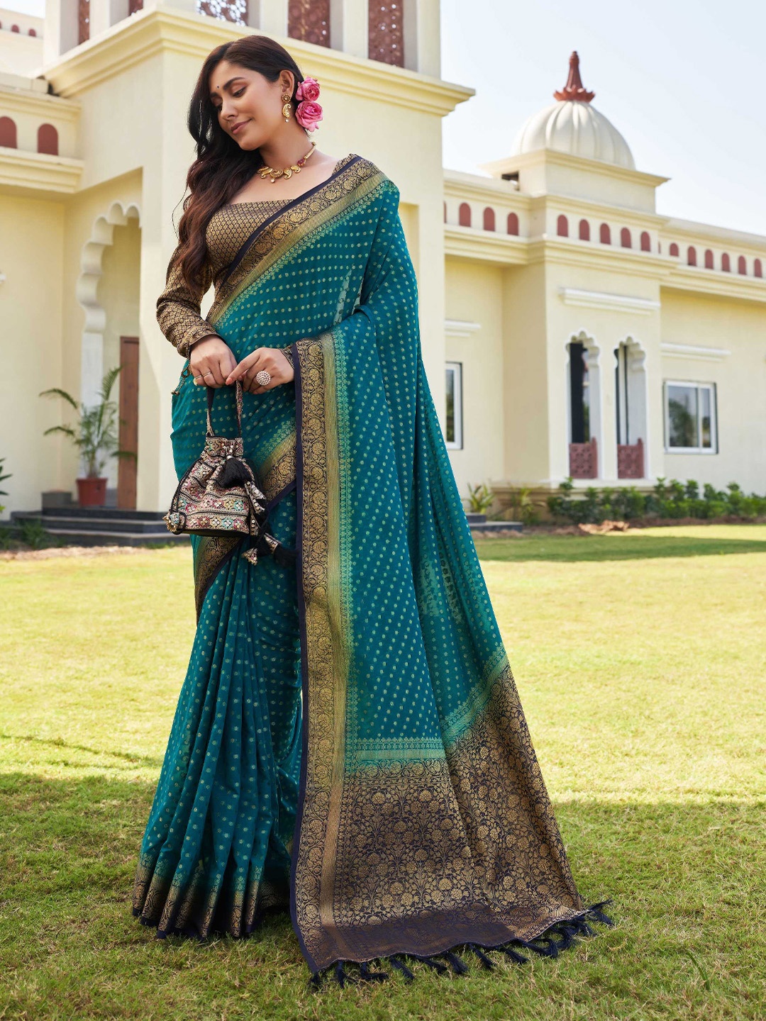 

Vardha Woven Design Zari Pure Georgette Banarasi Saree, Teal