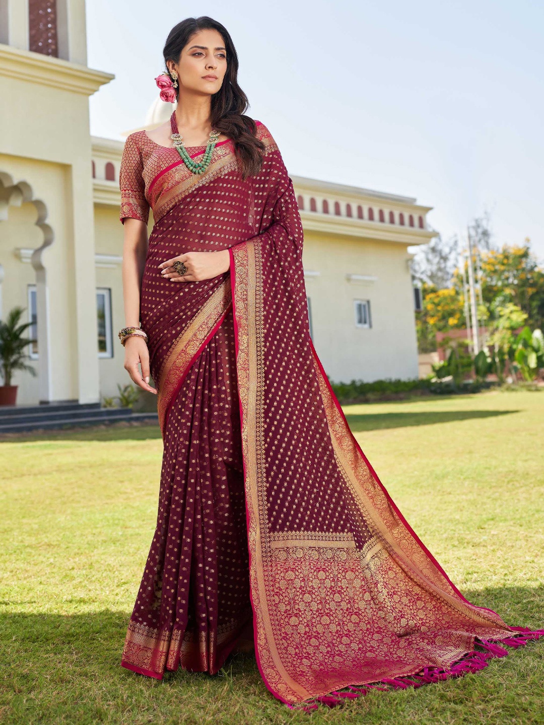 

Vardha Geometric Woven Design Pure Georgette Banarasi Saree, Maroon