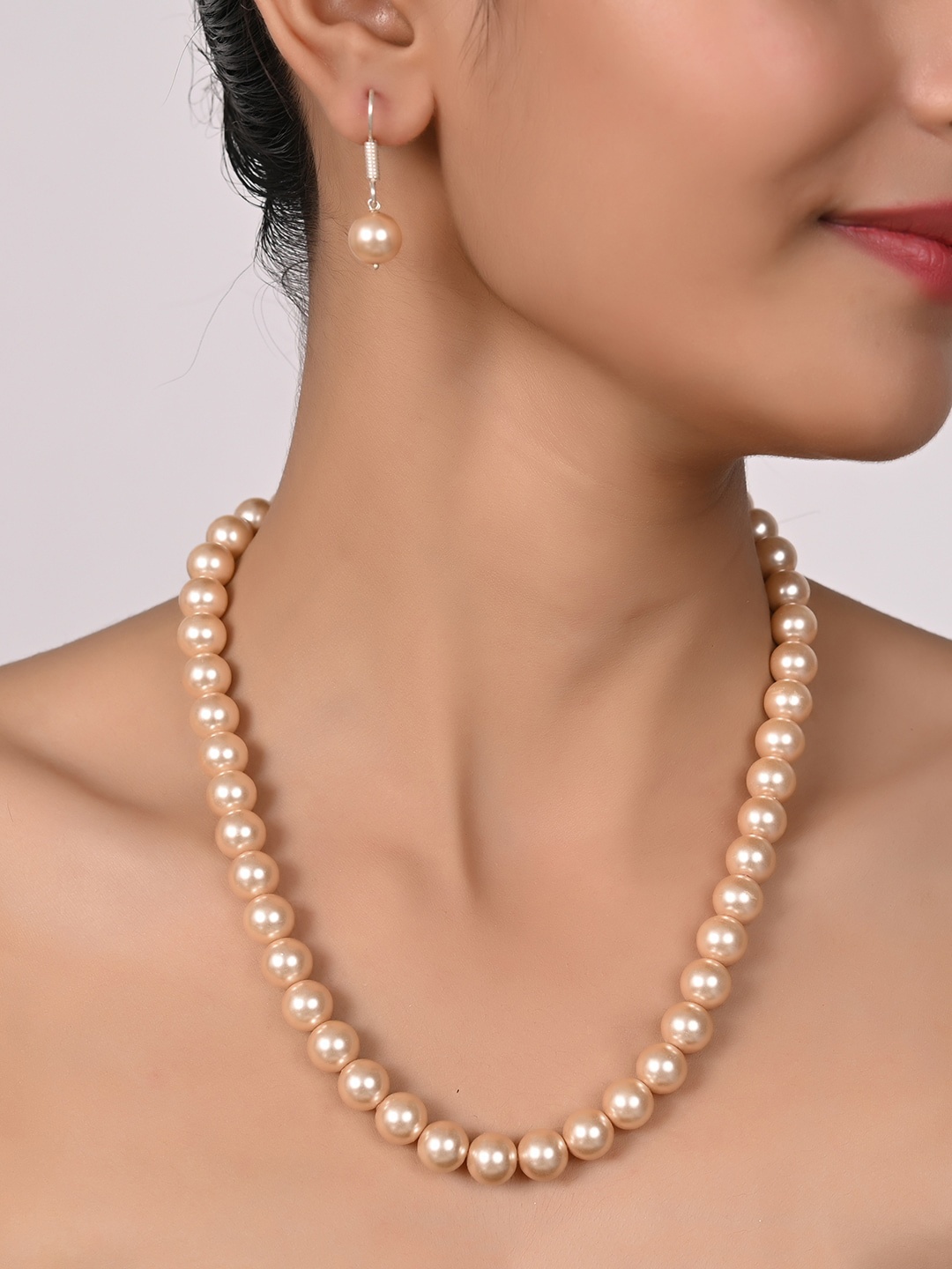 

RATNAVALI JEWELS Gold-Plated Pearls-Studded Jewellery Set