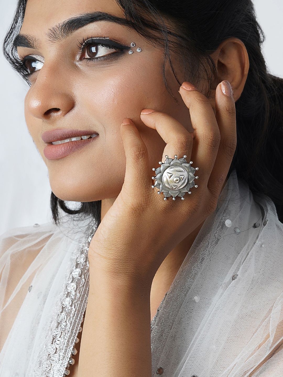 

TEEJH Silver-Plated Adjustable Oxidised Ring