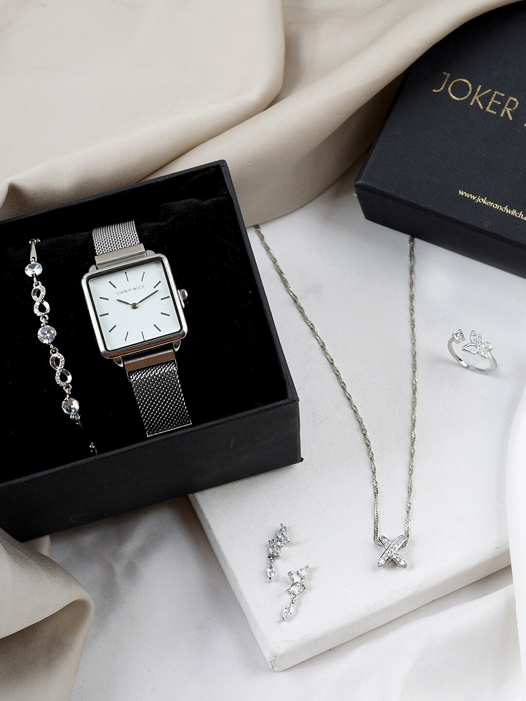 

JOKER & WITCH Women Wisteria Love Stack Watch Gift Set JWLS540, Silver