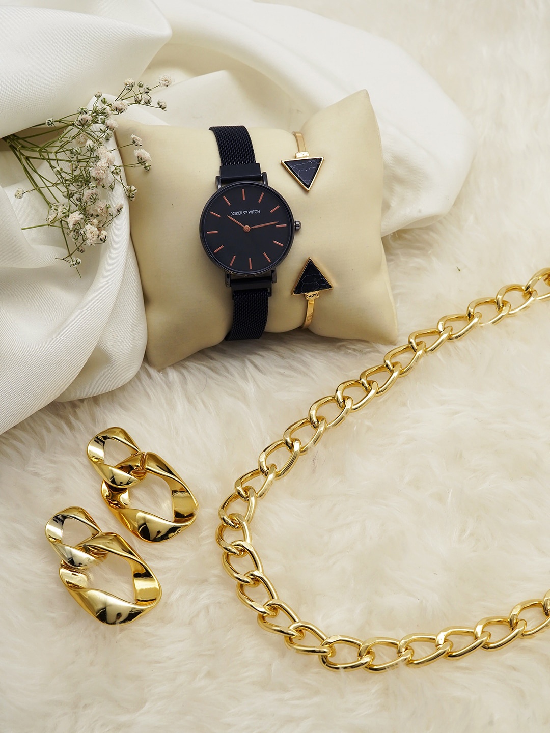 

JOKER & WITCH Women Merida Love Stack Watch Gift Set JWLS306, Gold