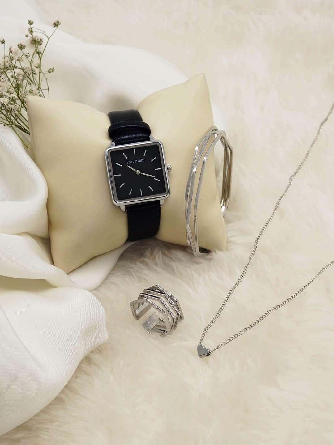

JOKER & WITCH Women Malgven Love Stack Watch Gift Set JWLS327, Silver