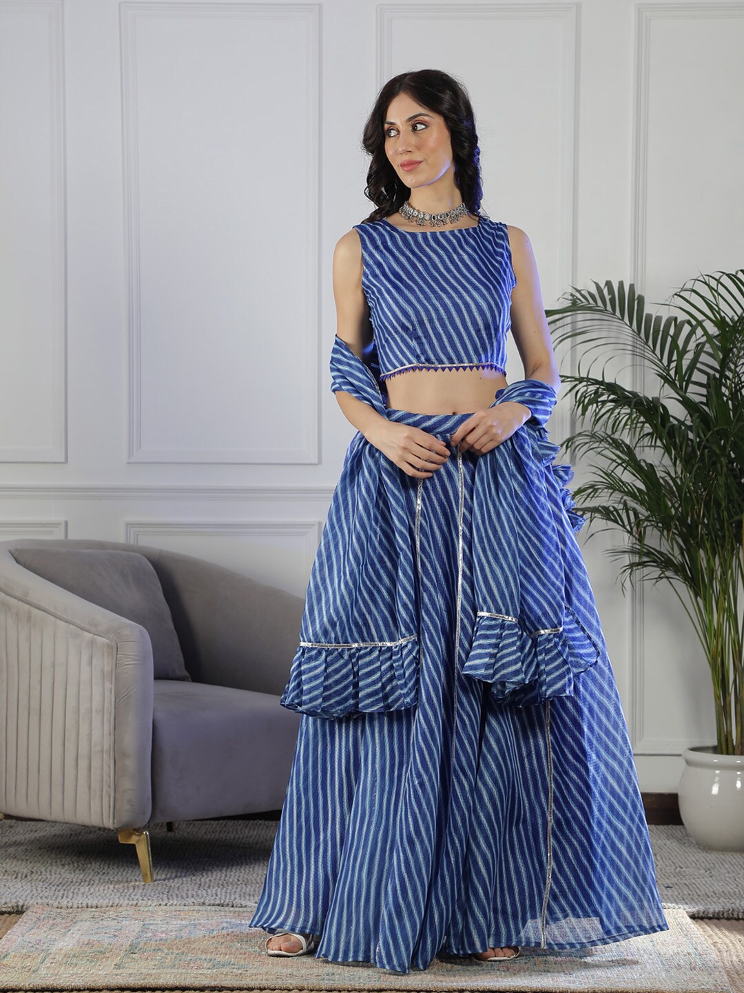 

NEUDIS Leheriya Printed Lehenga Blouse With Dupatta, Blue