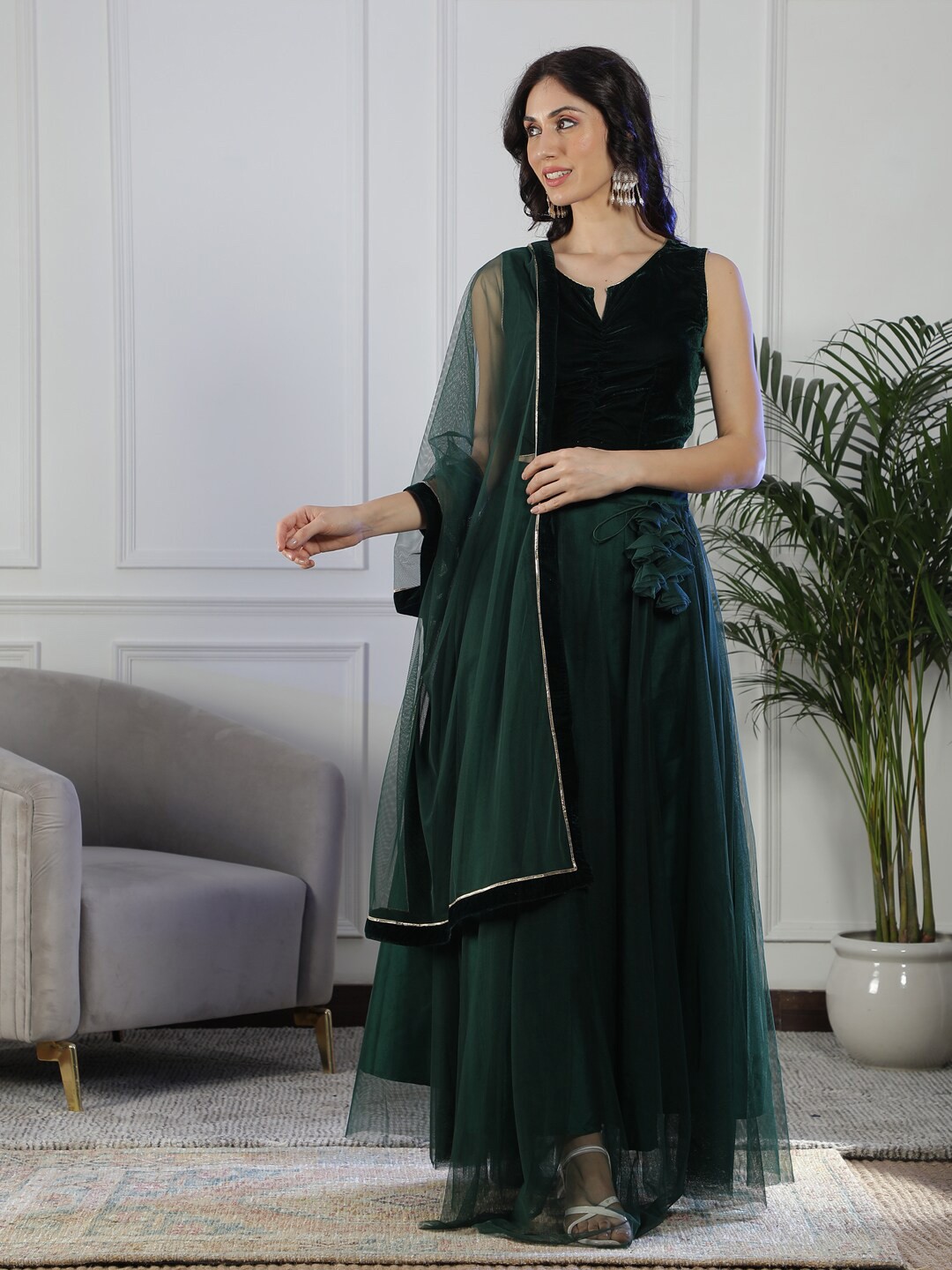 

NEUDIS Ready to Wear Vevet Lehenga & Blouse With Dupatta, Green