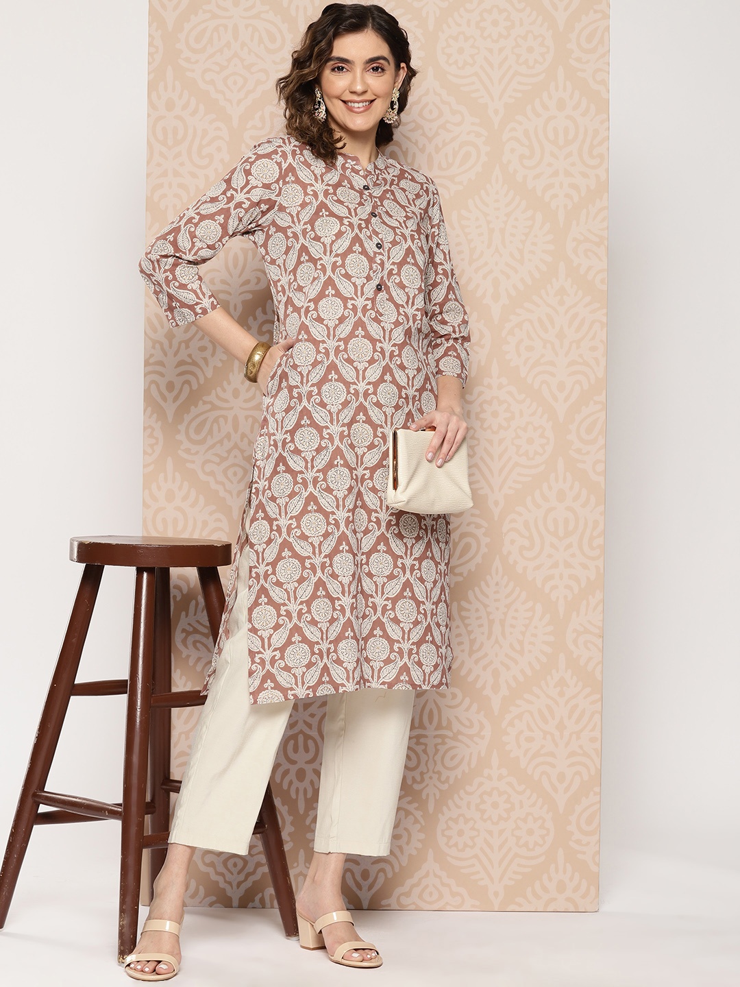 

ZOLA Floral Printed Mandarin Collar Kurta, Brown