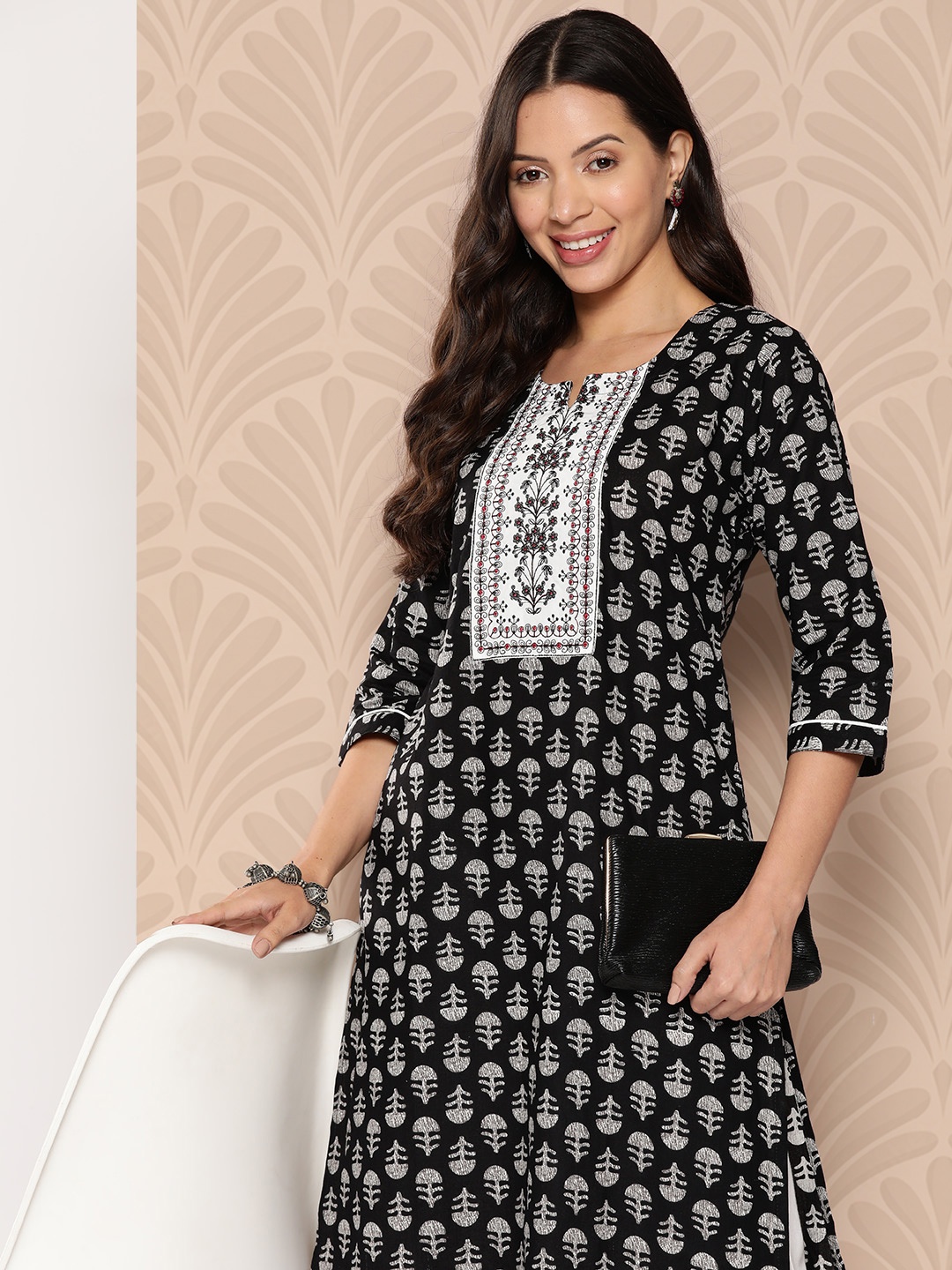 

ZOLA Ethnic Motifs Printed Thread Work Pure Cotton Kurta, Black