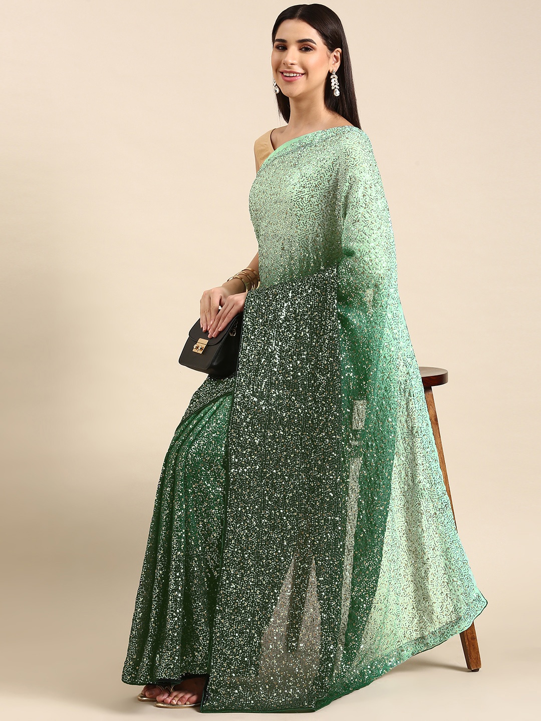 

AVANSHEE Embellished Sequinned Poly Georgette Saree, Green