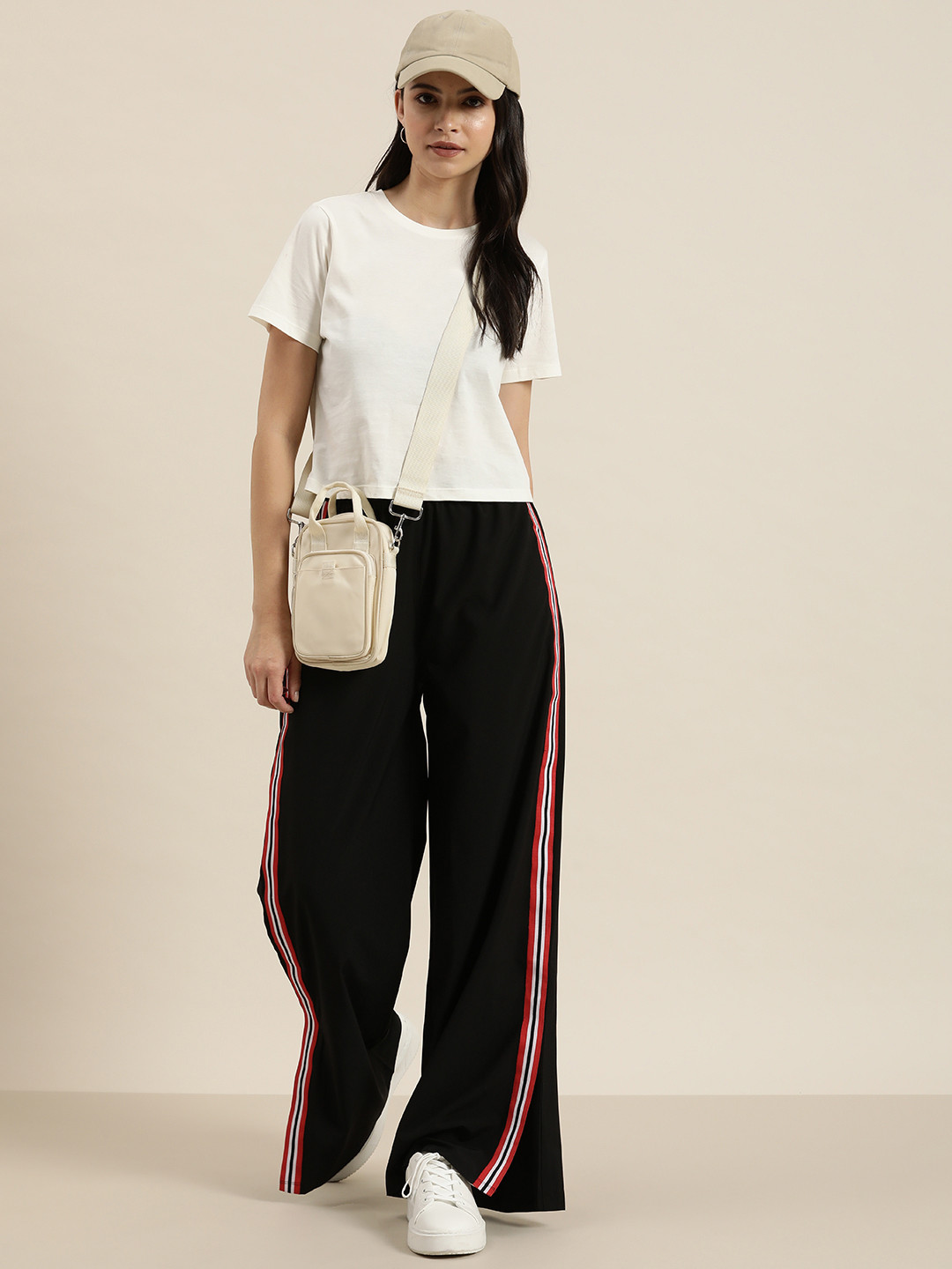 

HERE&NOW Women Loose Fit Side Taping & Slit Detail Track Pants, Black