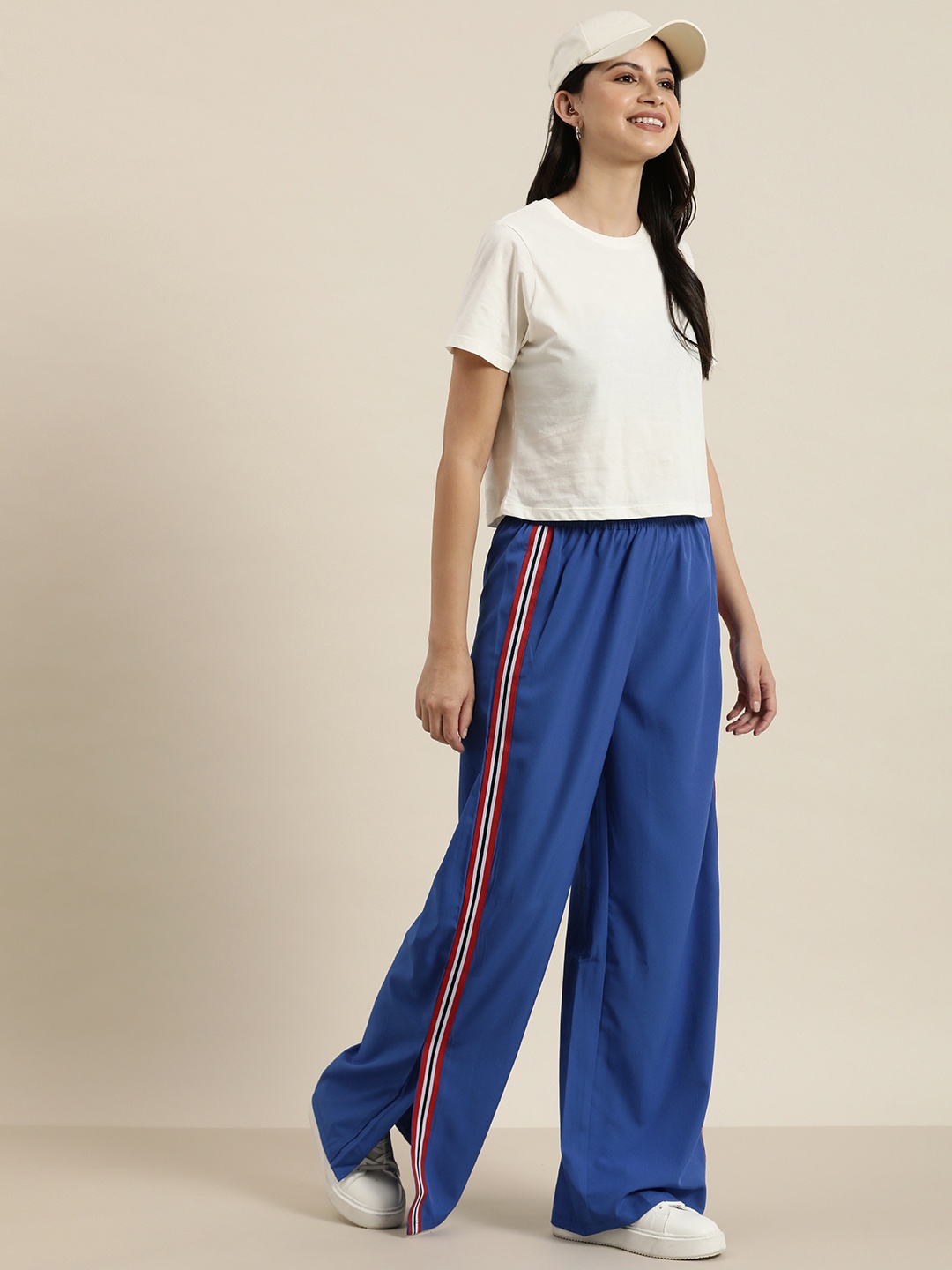 

HERE&NOW Women Loose Fit Side Taping & Slit Detail Track Pants, Blue