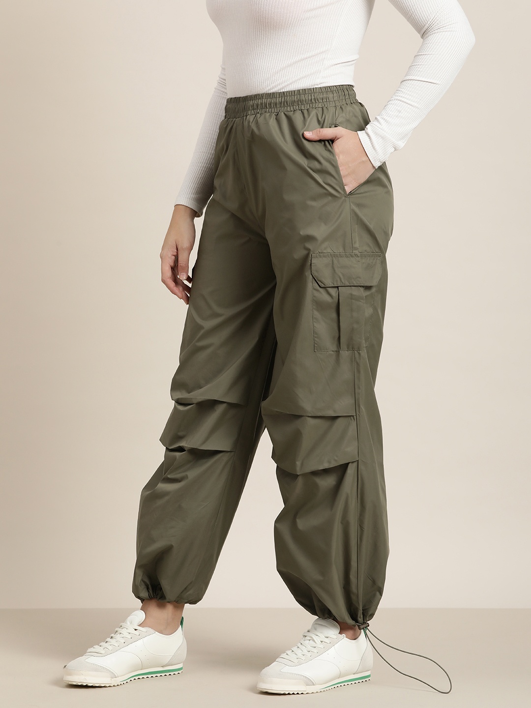 

HERE&NOW Women Solid Baggy fit Parachute Track Pants, Olive