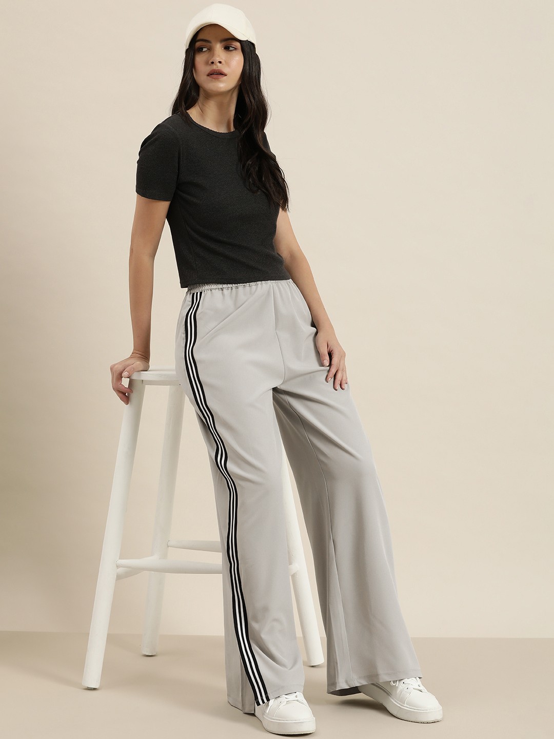 

HERE&NOW Women Loose Fit Side Taping & Slit Detail Track Pants, Grey